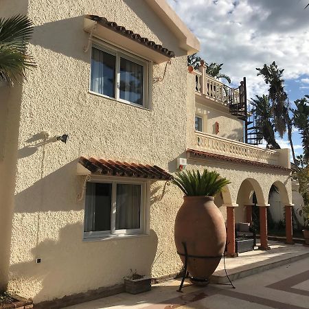 Marbella Villa On The Beach エクステリア 写真